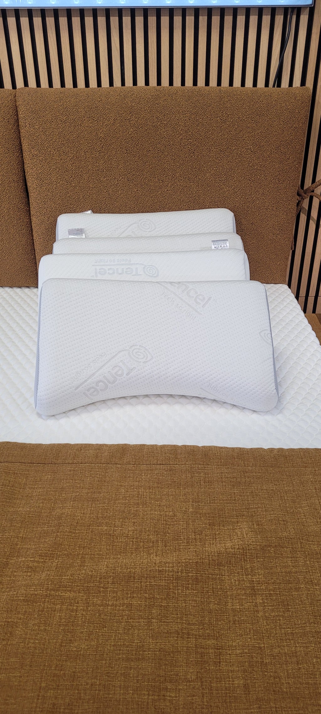 Original Lunora Luxe Comfort Pillow