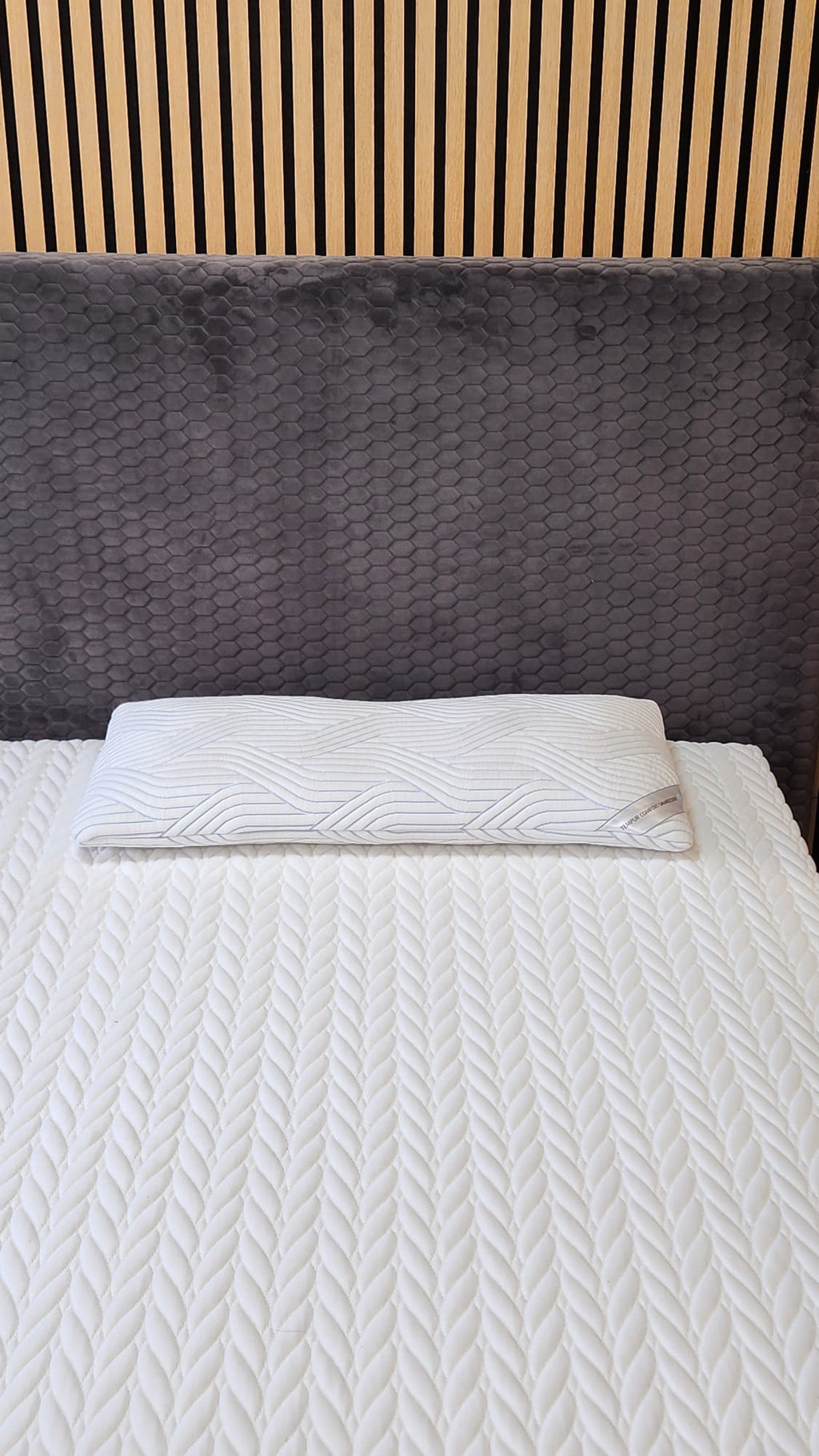 TEMPUR Comfort SmartCool™ Sleeping Pillow Soft / Medium